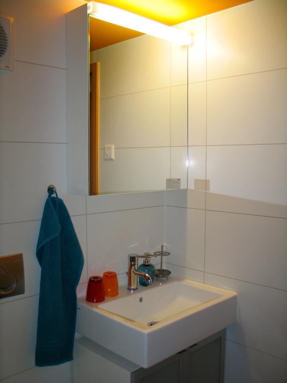 Apartamento Artist'S Loft Zur Maloya Ormalingen Habitación foto