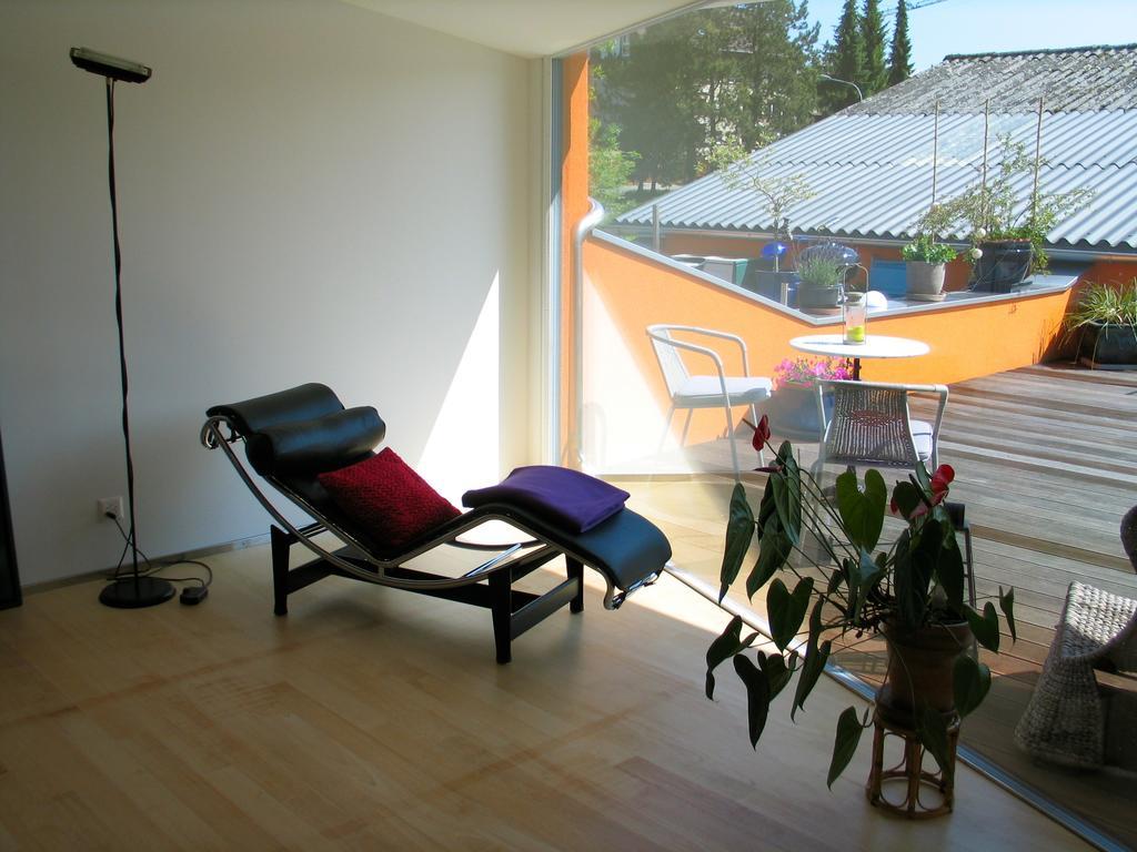 Apartamento Artist'S Loft Zur Maloya Ormalingen Habitación foto
